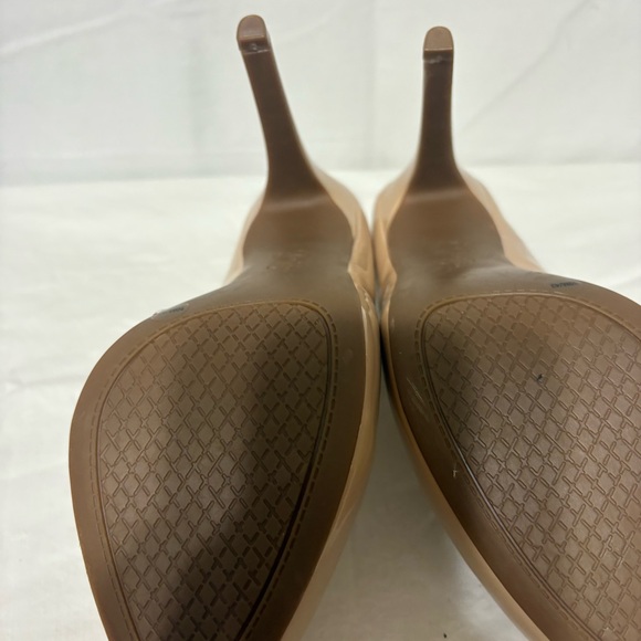 NWT Jessica Simpson Parisah Platform Pumps in a nude patent leather finish - Picture 7 of 11
